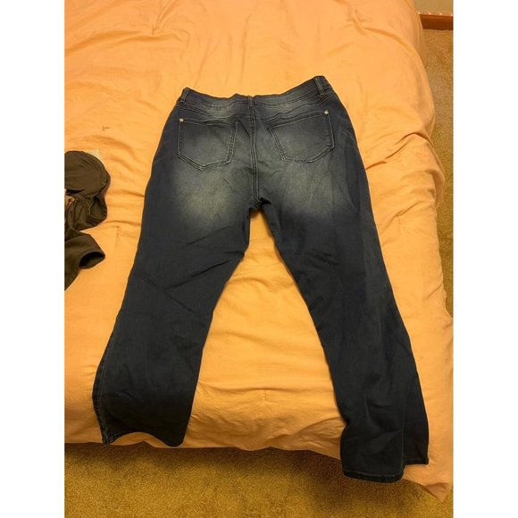 Jeans - Picture 3 of 3